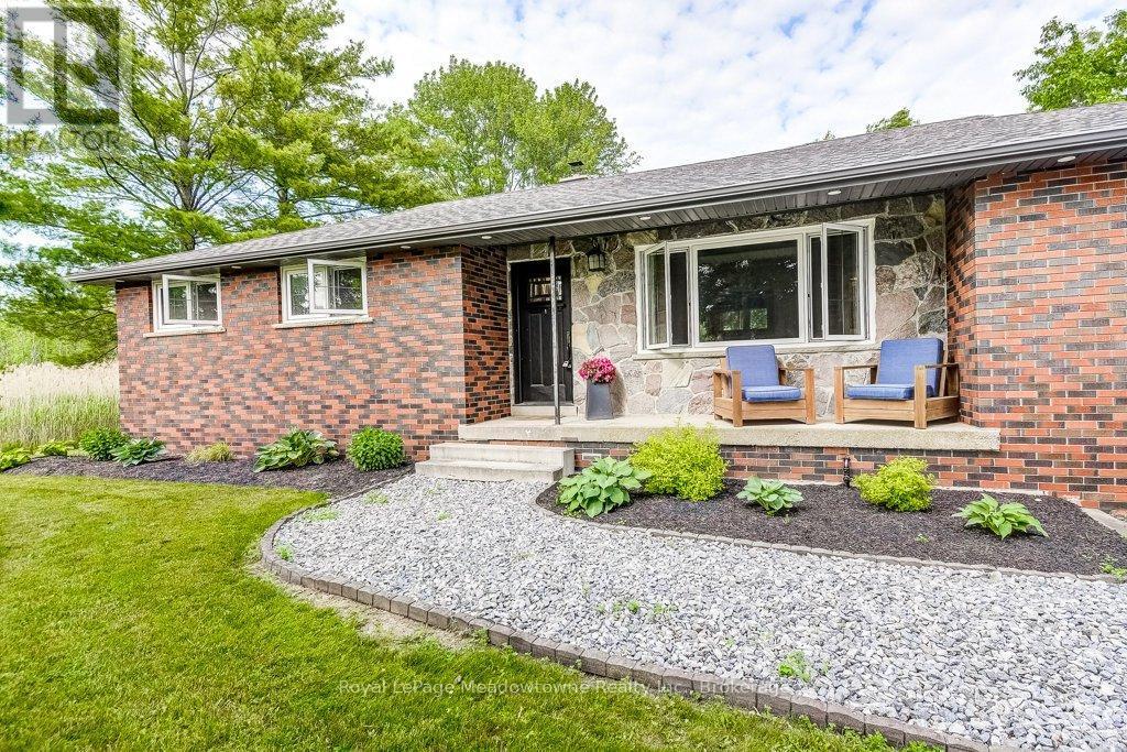 












986 WESTOVER ROAD

,
Hamilton,




Ontario
N0B1L0

