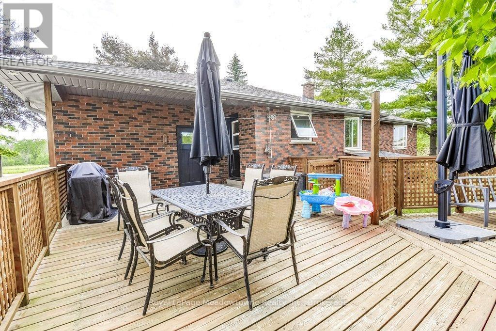 












986 WESTOVER ROAD

,
Hamilton,




Ontario
N0B1L0


