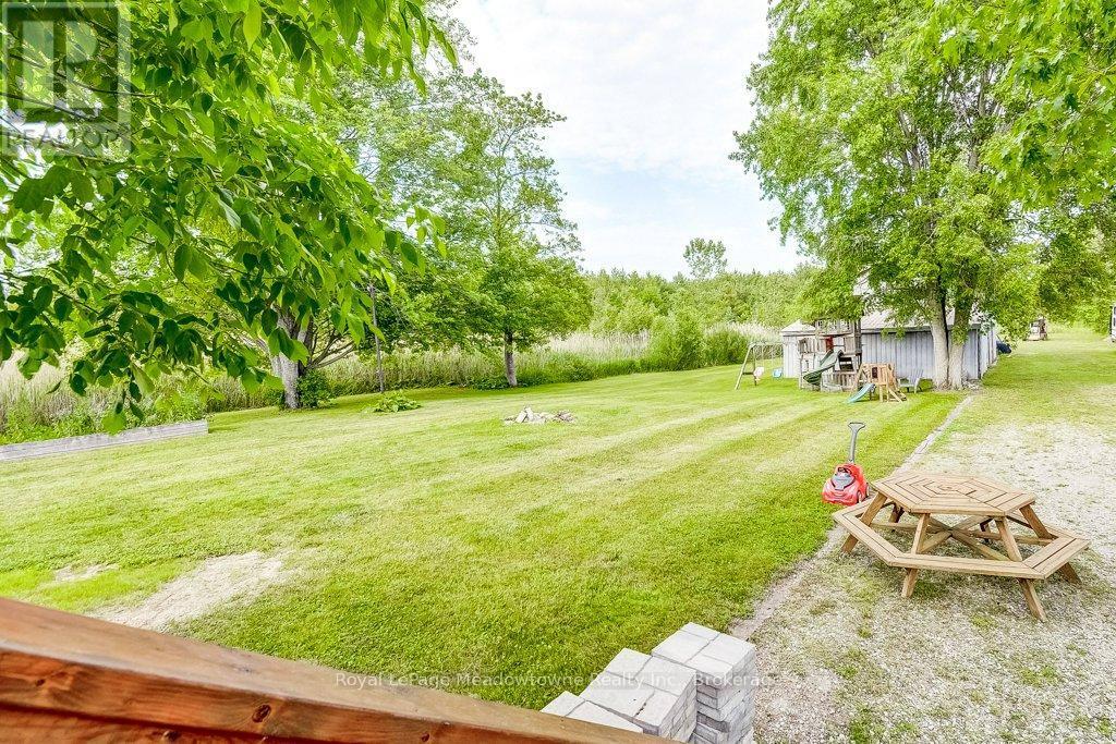 












986 WESTOVER ROAD

,
Hamilton,




Ontario
N0B1L0

