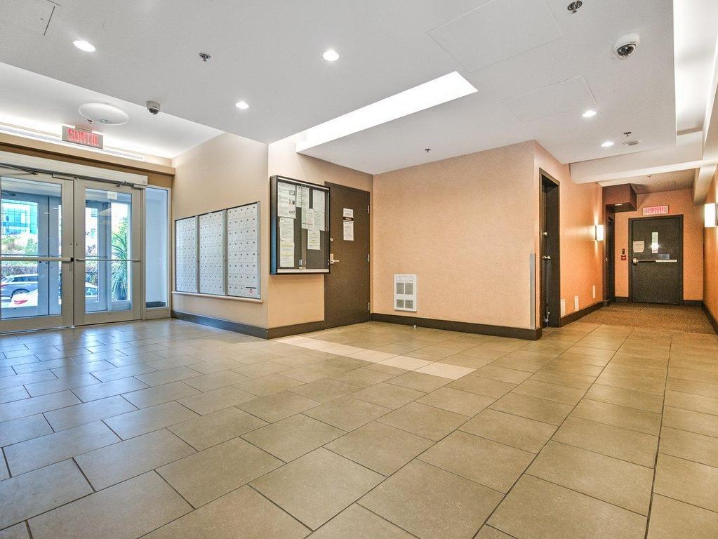









1200


Rue St-Jacques

, 2108,
Montréal (Ville-Marie),




QC
H3C0E9

