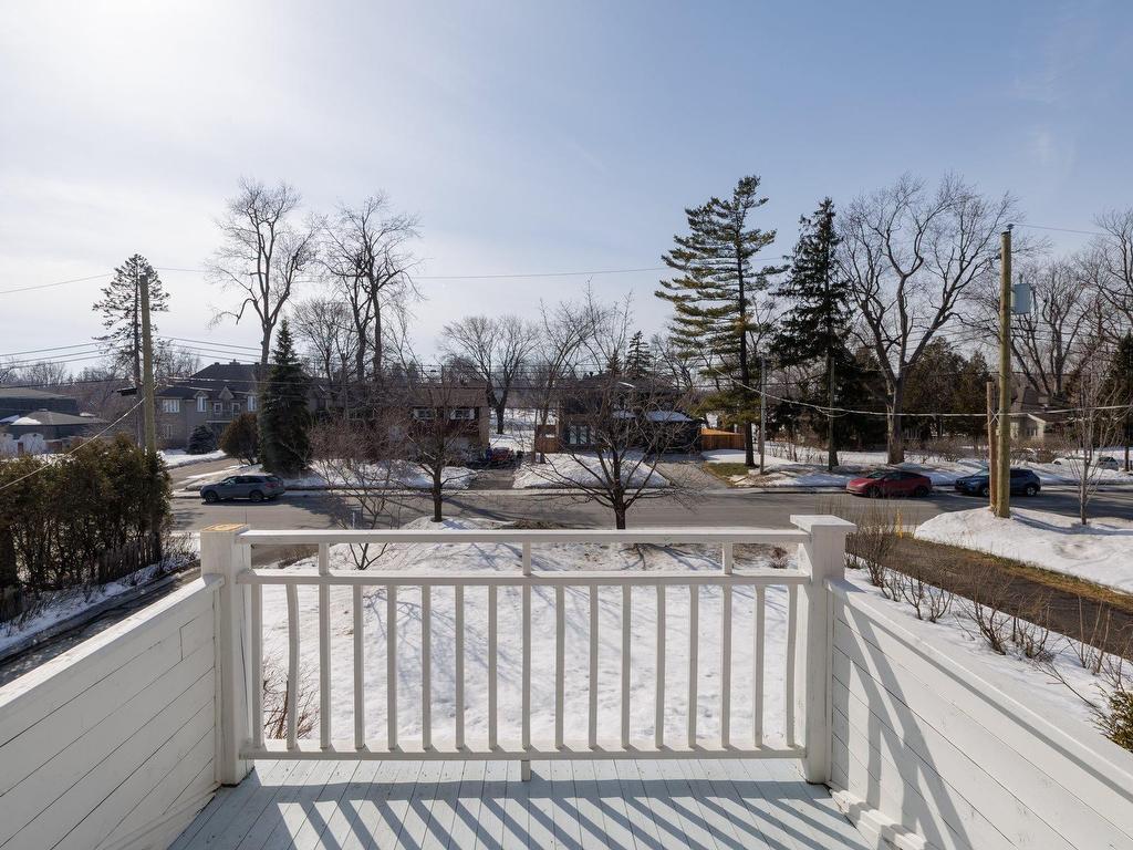 









9


Av. Lakeside

,
Pointe-Claire,




QC
H9S5G1

