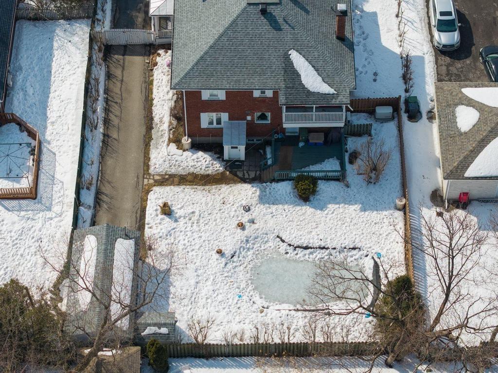 









9


Av. Lakeside

,
Pointe-Claire,




QC
H9S5G1


