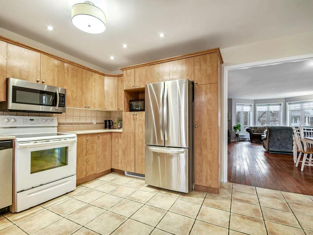 









5


Rue du Boisé

,
Lachute,




QC
J8H4N4

