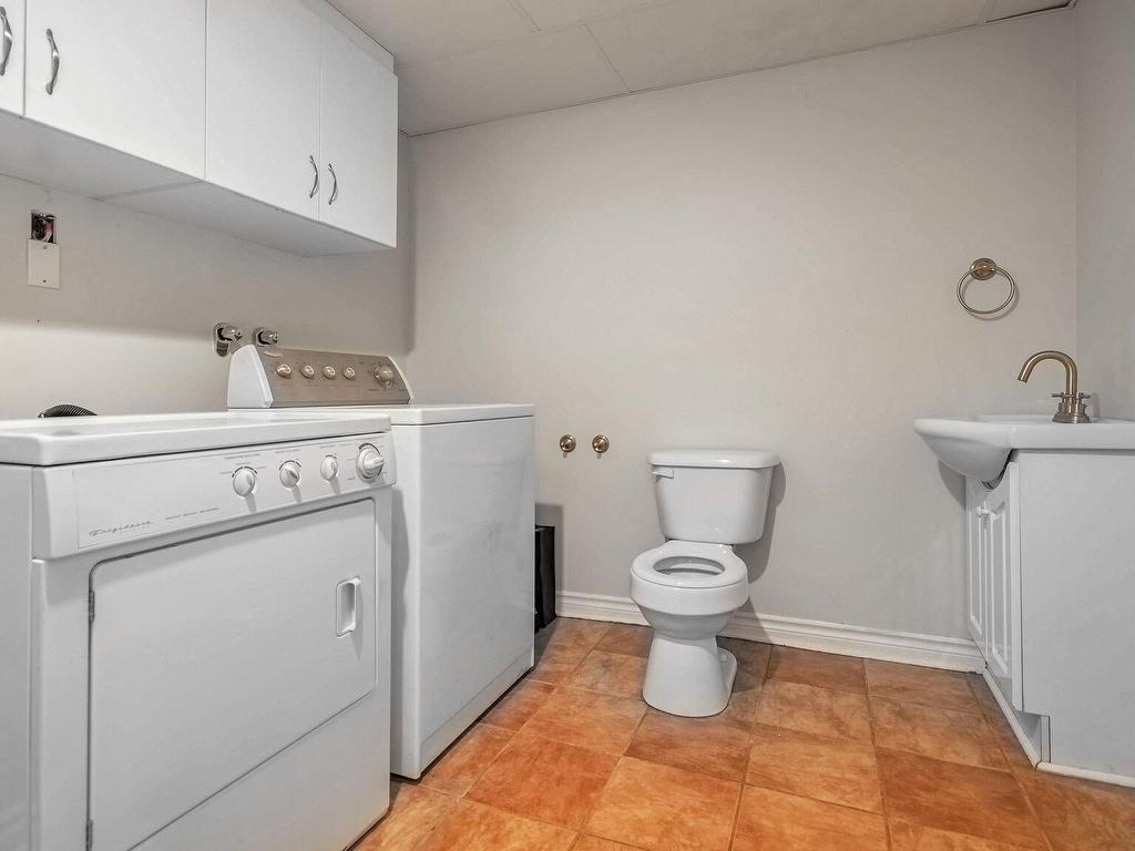 









5


Rue du Boisé

,
Lachute,




QC
J8H4N4

