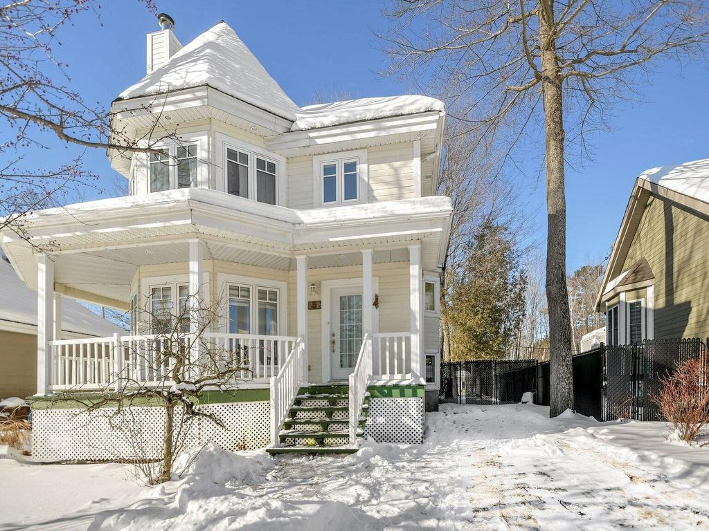 









5


Rue du Boisé

,
Lachute,




QC
J8H4N4

