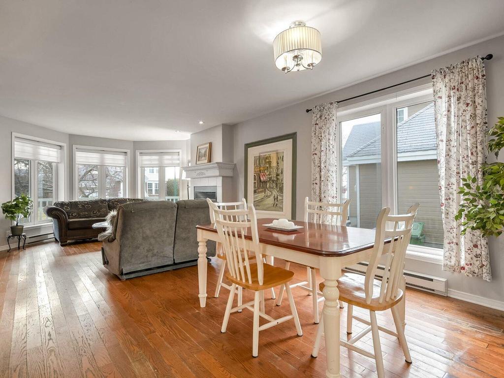









5


Rue du Boisé

,
Lachute,




QC
J8H4N4

