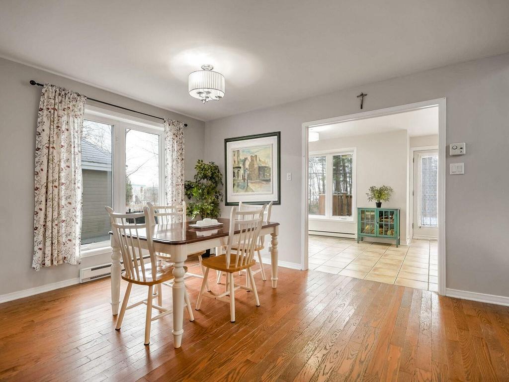 









5


Rue du Boisé

,
Lachute,




QC
J8H4N4

