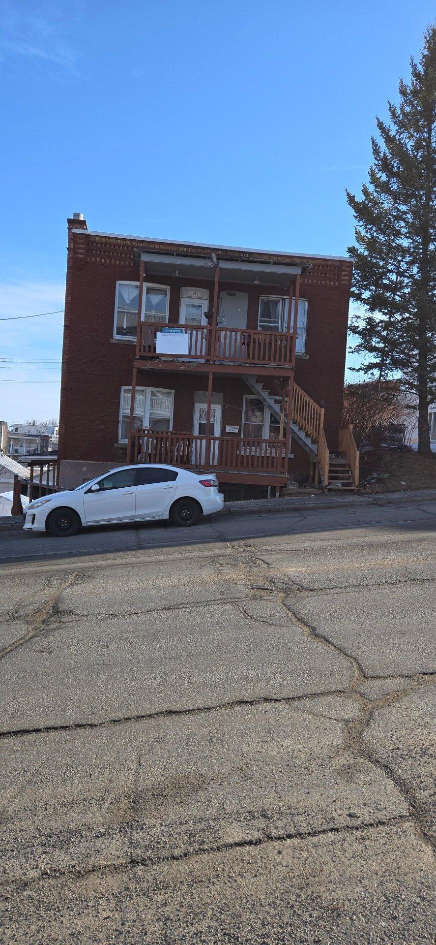









1078

 - 1094


Rue St-Paul

,
Shawinigan,




QC
G9N4K4

