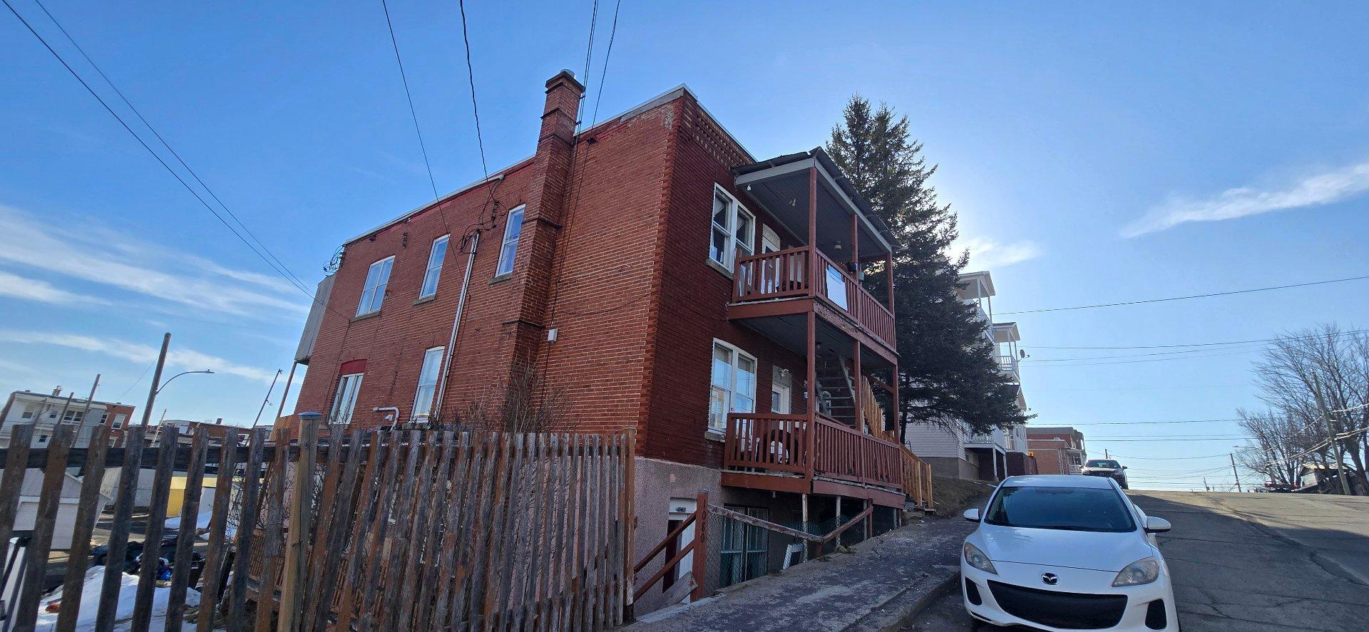 









1078

 - 1094


Rue St-Paul

,
Shawinigan,




QC
G9N4K4

