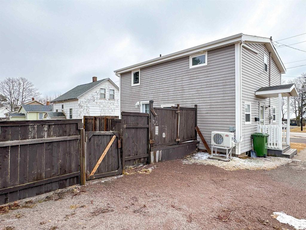












61 Bayview Drive

,
Summerside,




PE
C1N 3Z9

