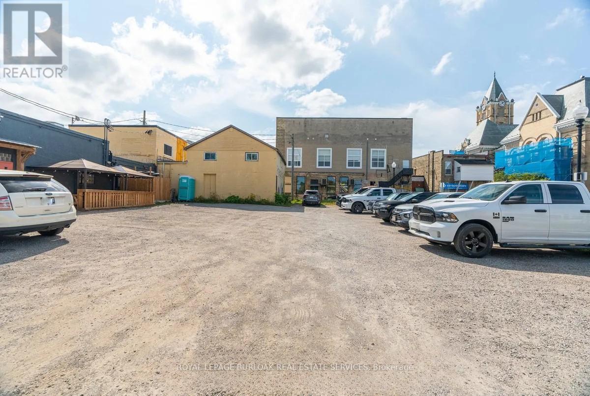 












14 ST CATHARINE STREET

,
St. Thomas,




Ontario
N5P2V6

