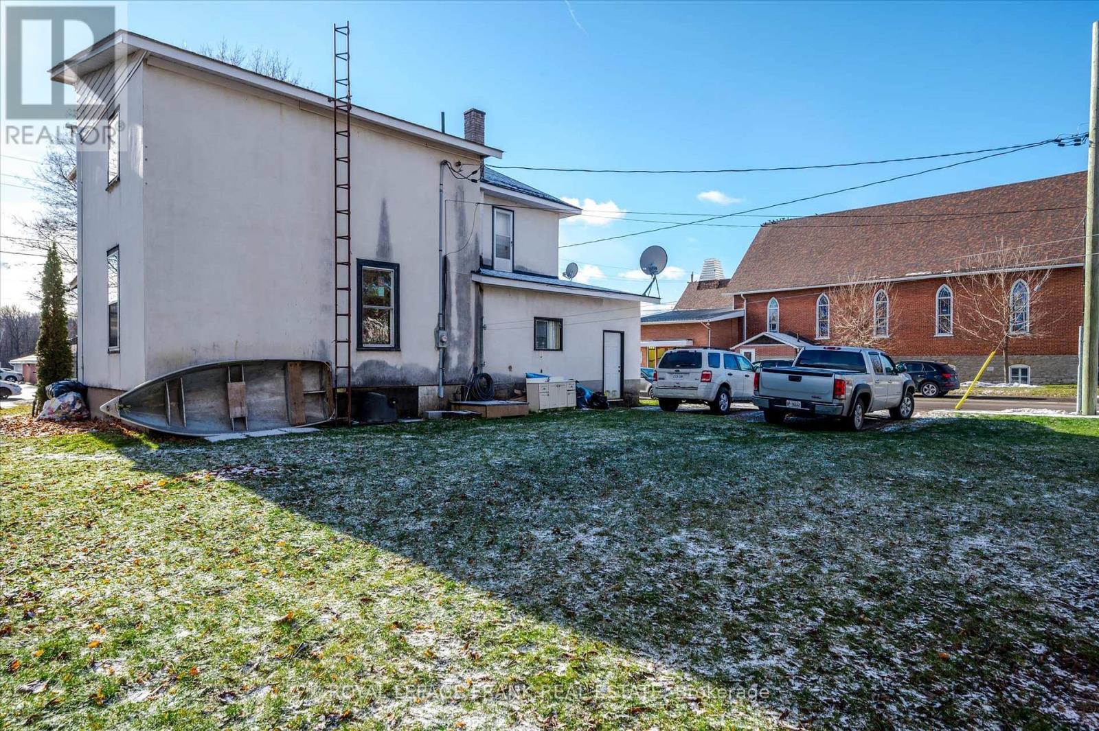 












8 ONTARIO STREET

,
Havelock-Belmont-Methuen (Havelock),




Ontario
K0L1Z0

