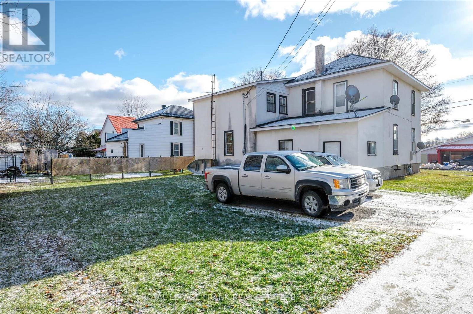 












8 ONTARIO STREET

,
Havelock-Belmont-Methuen (Havelock),




Ontario
K0L1Z0

