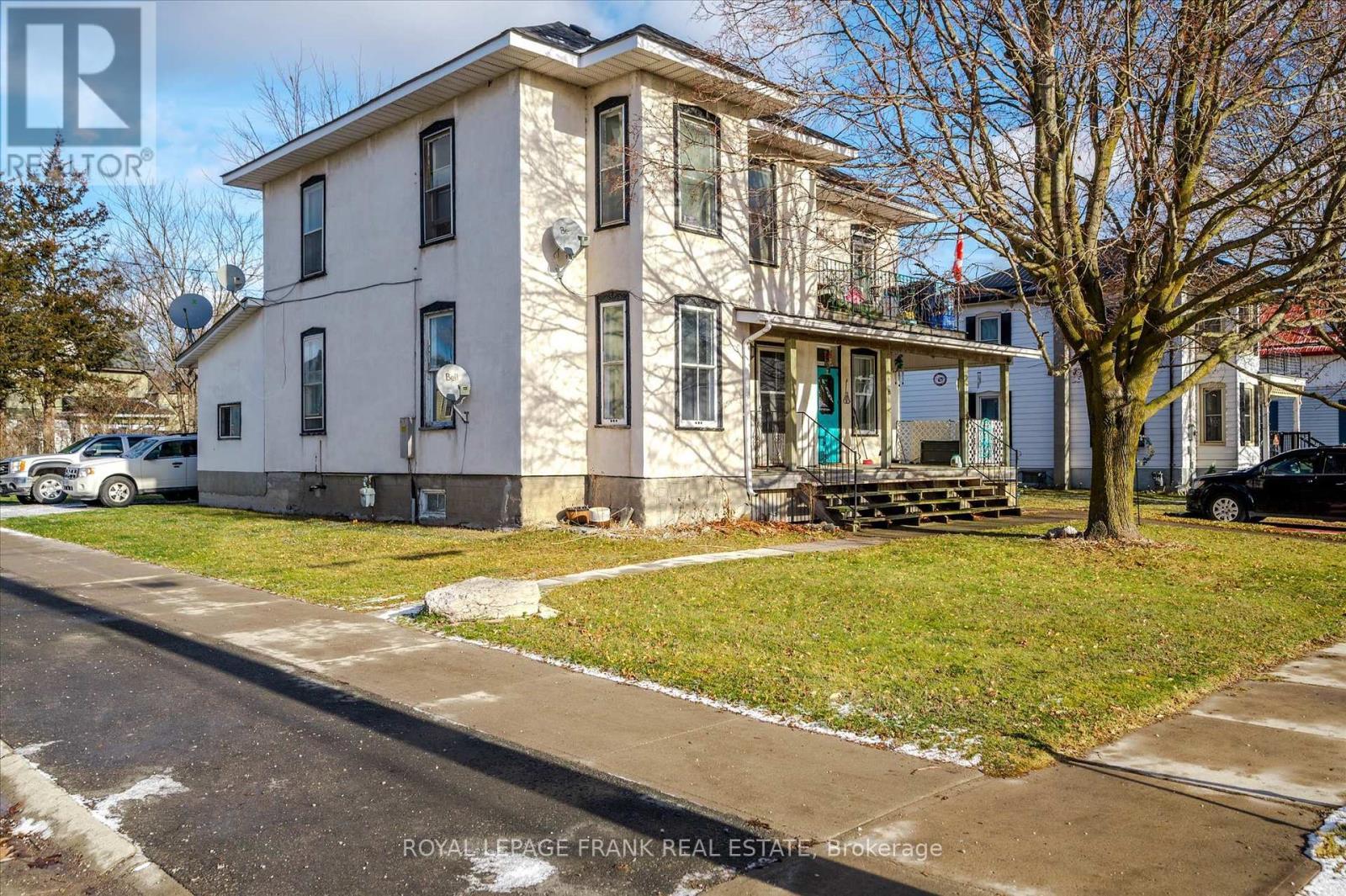 












8 ONTARIO STREET

,
Havelock-Belmont-Methuen (Havelock),




Ontario
K0L1Z0

