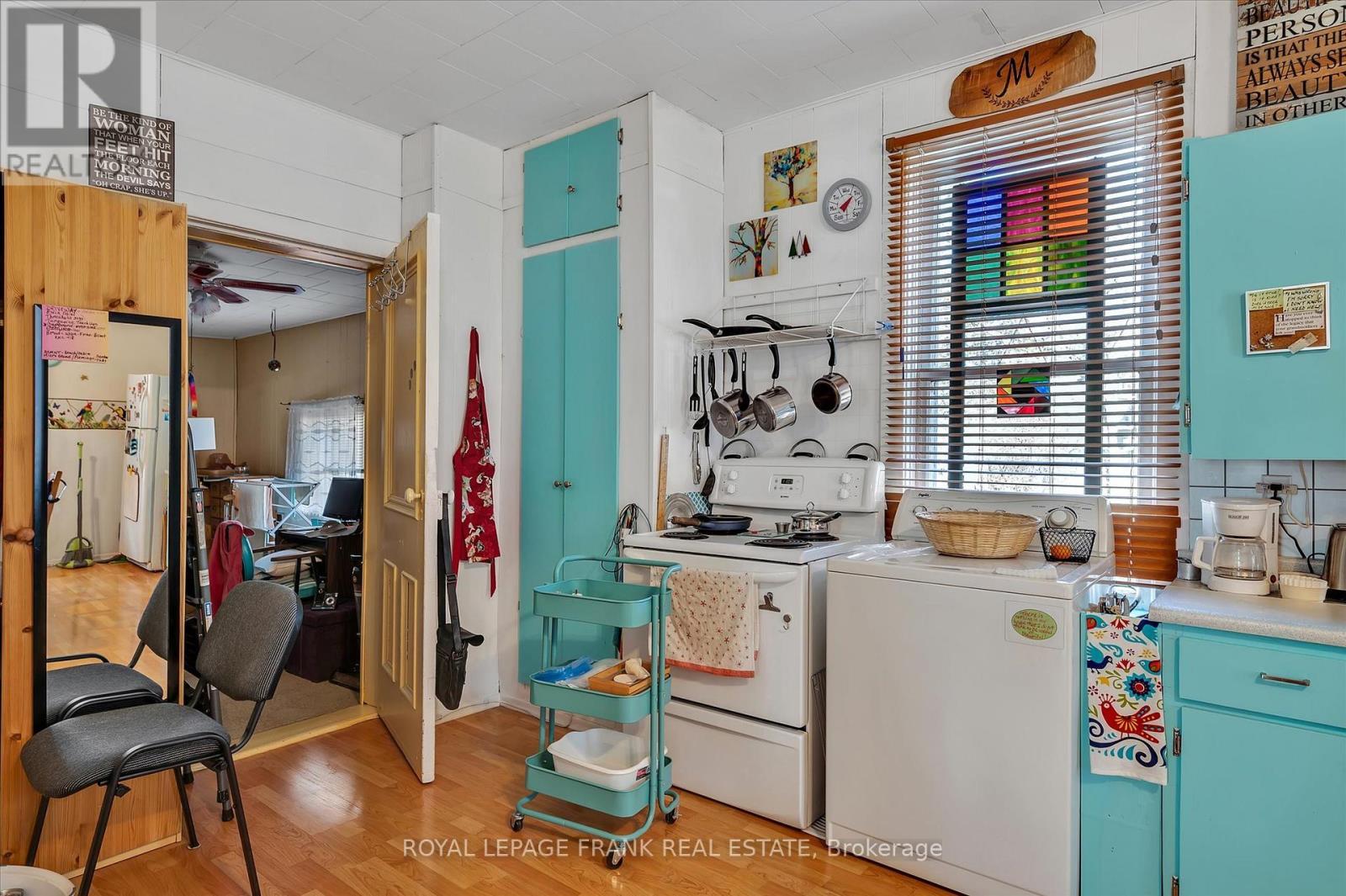 












8 ONTARIO STREET

,
Havelock-Belmont-Methuen (Havelock),




Ontario
K0L1Z0

