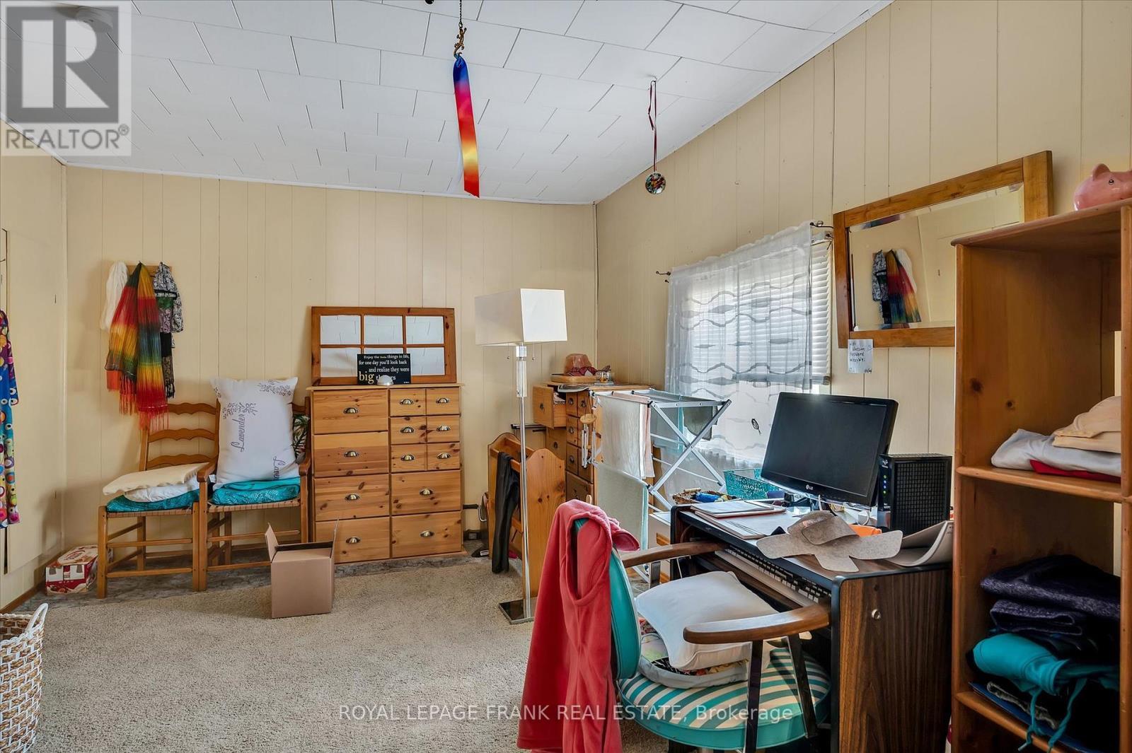 












8 ONTARIO STREET

,
Havelock-Belmont-Methuen (Havelock),




Ontario
K0L1Z0

