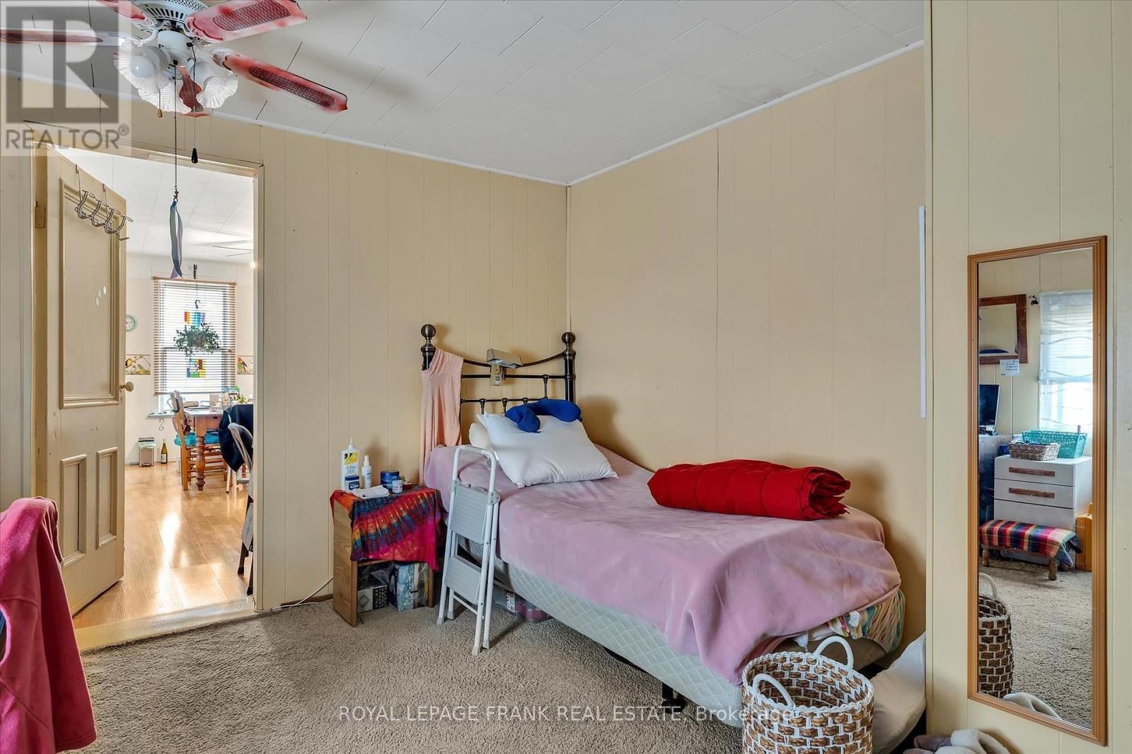 












8 ONTARIO STREET

,
Havelock-Belmont-Methuen (Havelock),




Ontario
K0L1Z0


