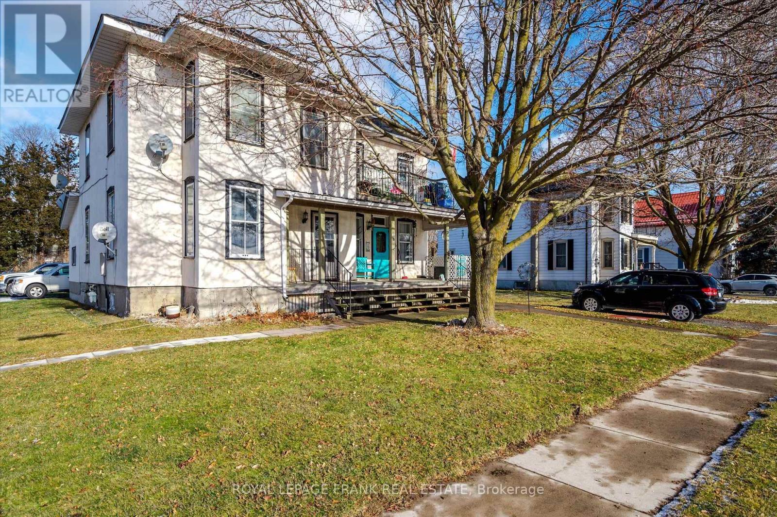 












8 ONTARIO STREET

,
Havelock-Belmont-Methuen (Havelock),




Ontario
K0L1Z0

