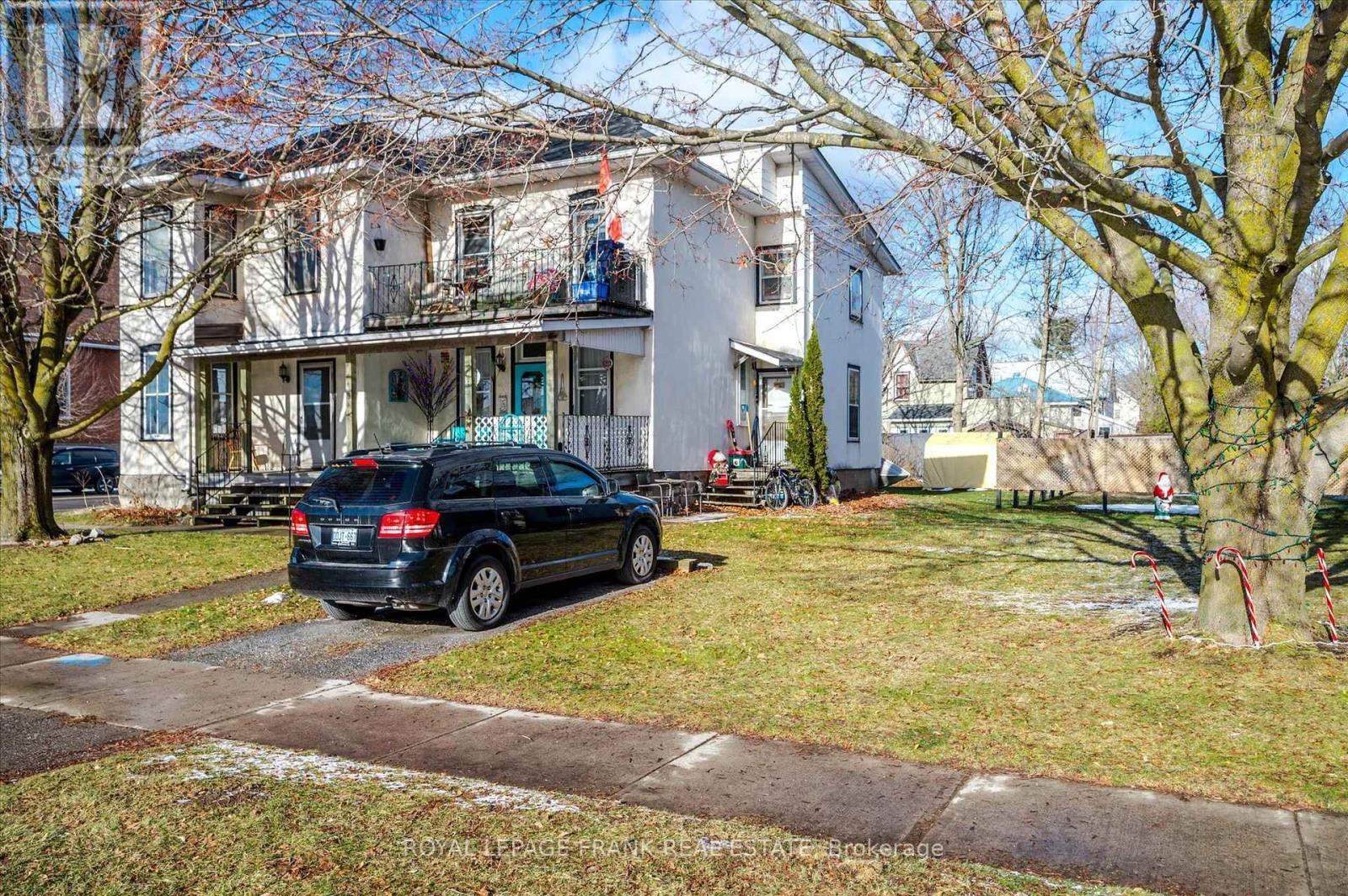 












8 ONTARIO STREET

,
Havelock-Belmont-Methuen (Havelock),




Ontario
K0L1Z0

