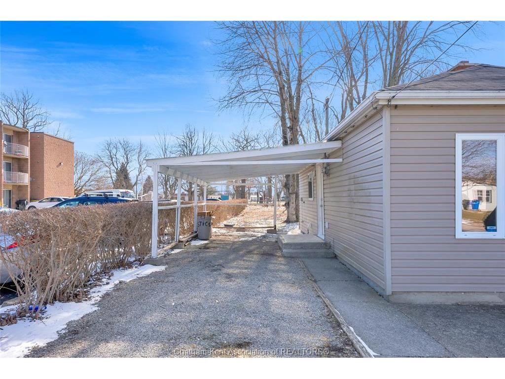









24


Regent

Street,
Blenheim,




ON
N0P 1A0

