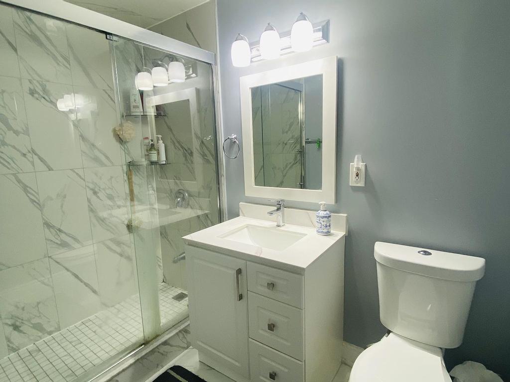 









70


Griselda

Crescent,
Brampton,




ON
L6S 1M3

