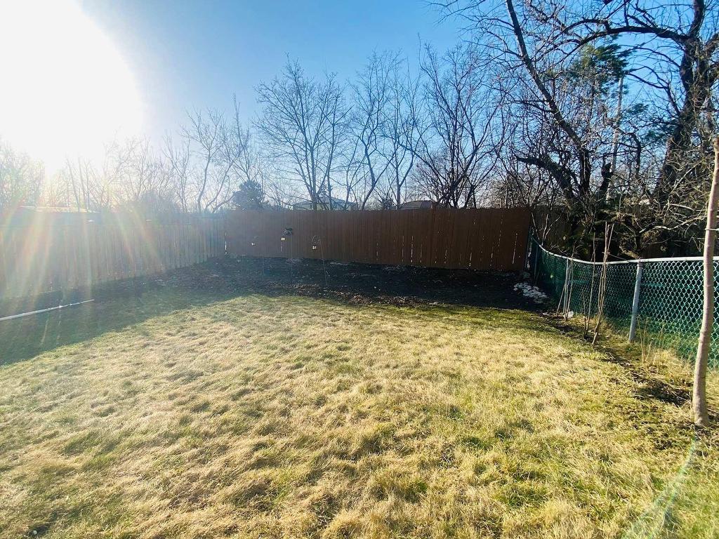 









70


Griselda

Crescent,
Brampton,




ON
L6S 1M3

