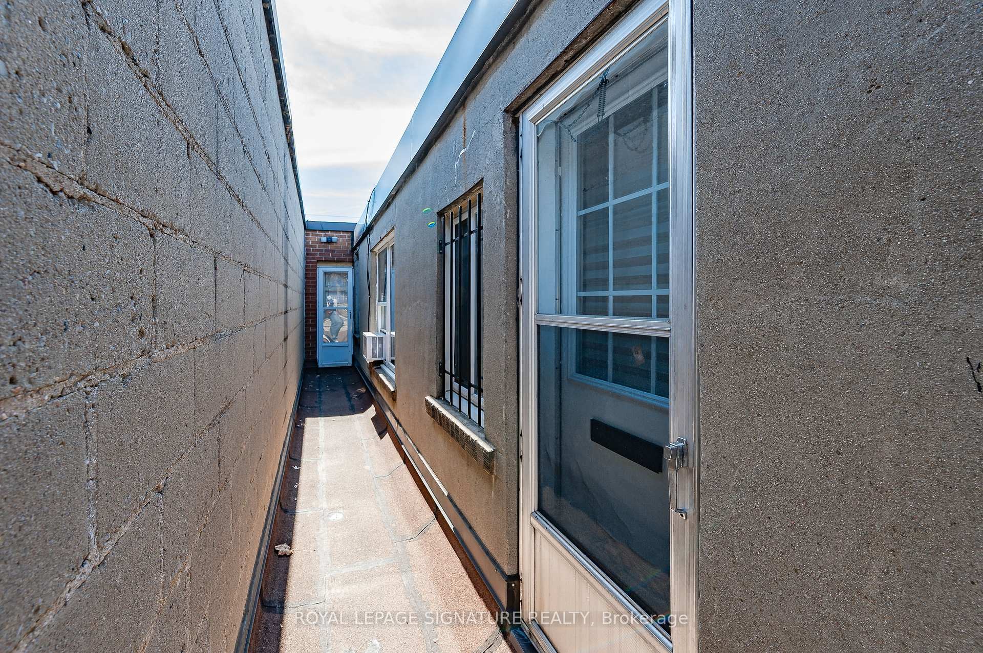 









1138


Eglinton

Avenue West, 2nd Floor,
Toronto,




ON
M6C 2E2


