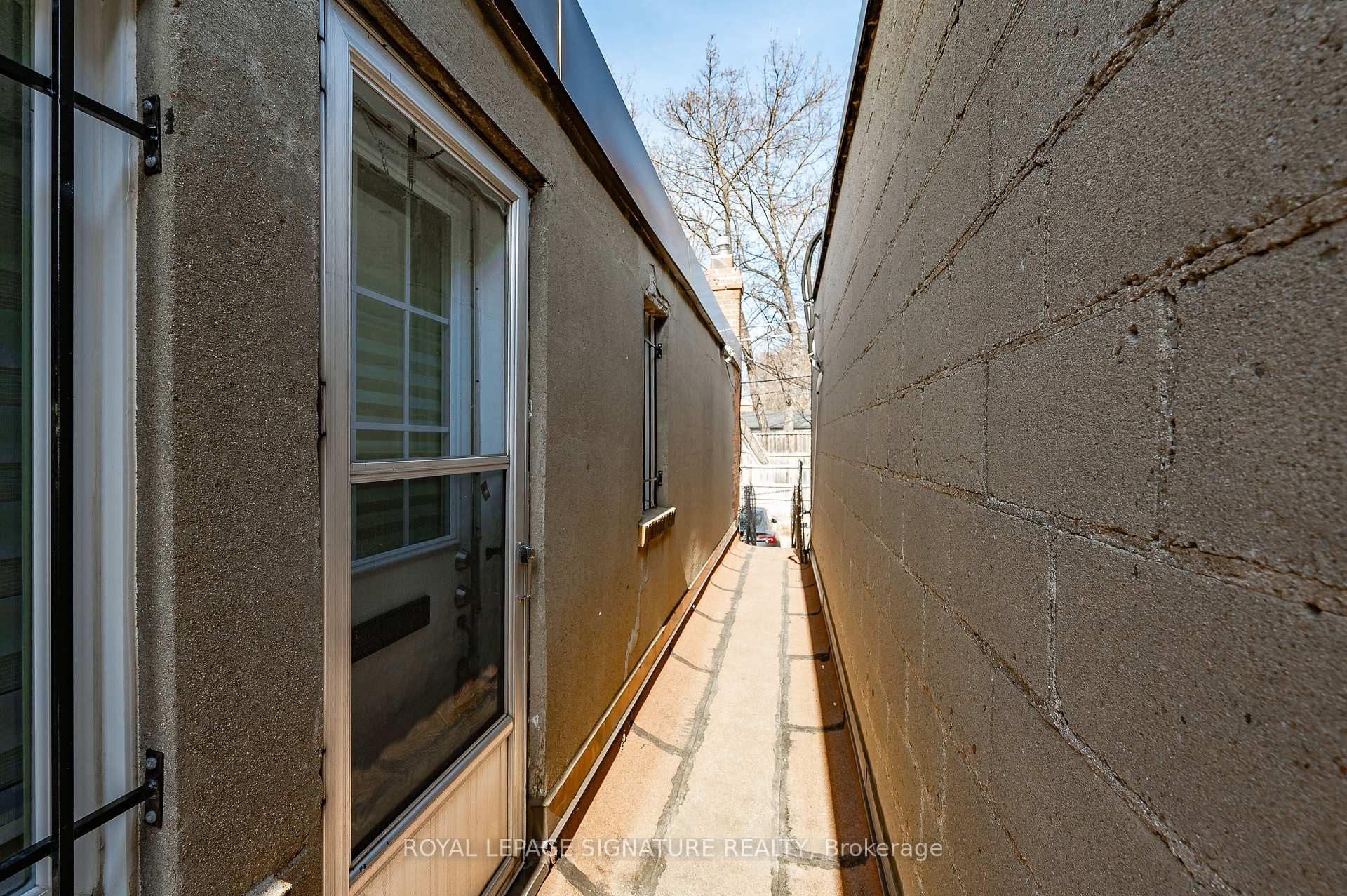 









1138


Eglinton

Avenue West, 2nd Floor,
Toronto,




ON
M6C 2E2

