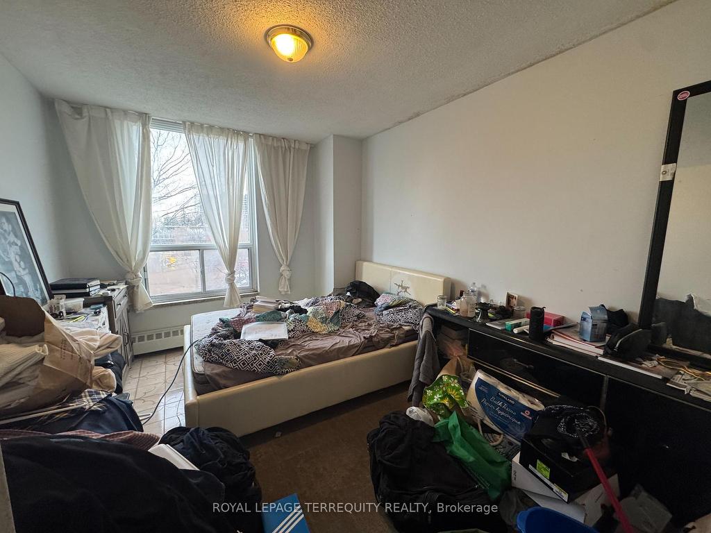 









15


London Green

Court, 409,
Toronto,




ON
M3N 1K4

