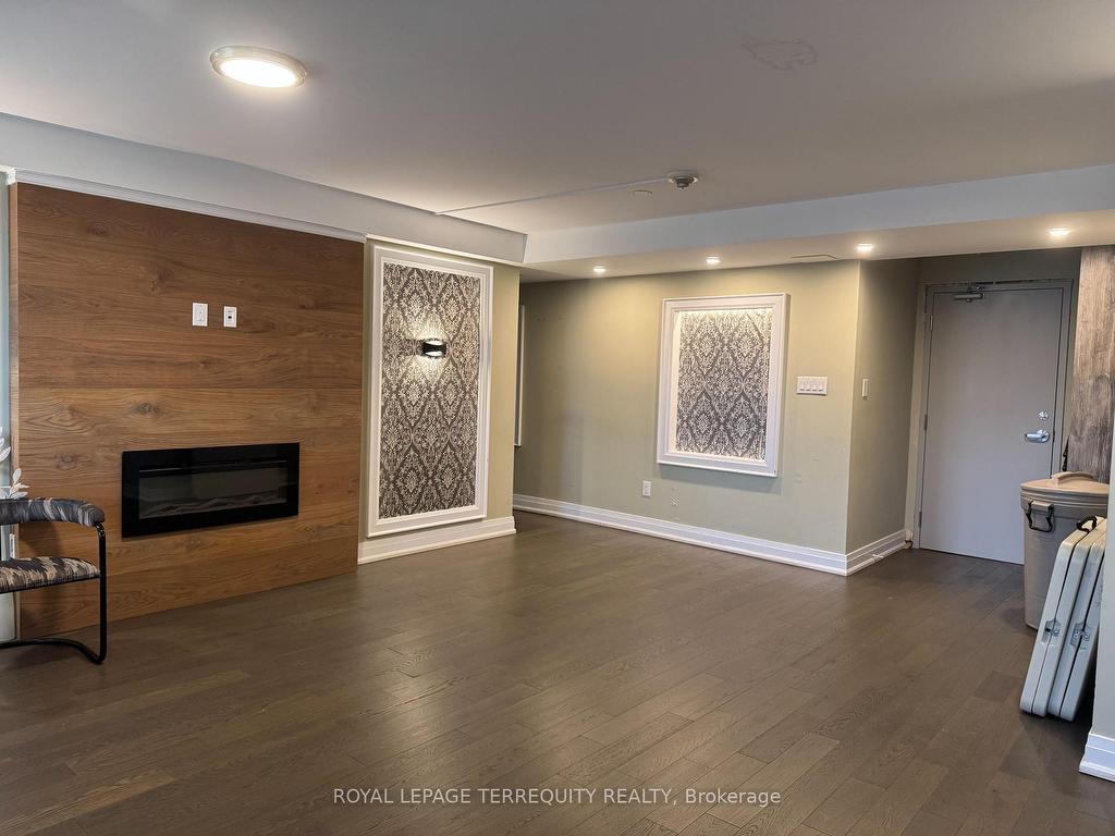 









15


London Green

Court, 409,
Toronto,




ON
M3N 1K4

