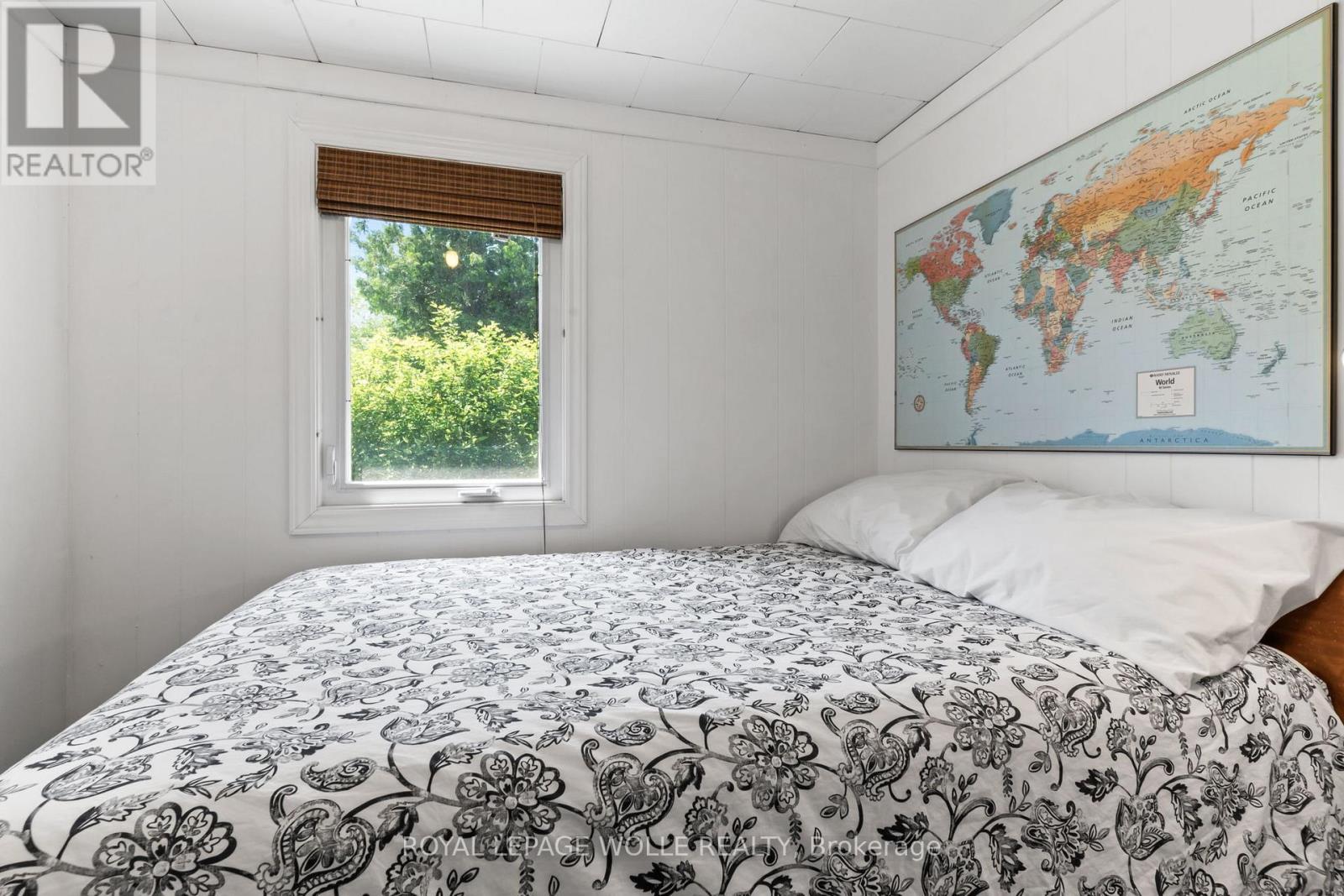 












282 WIDGEON COVE ROAD

,
Northern Bruce Peninsula,




Ontario
N0H2T0

