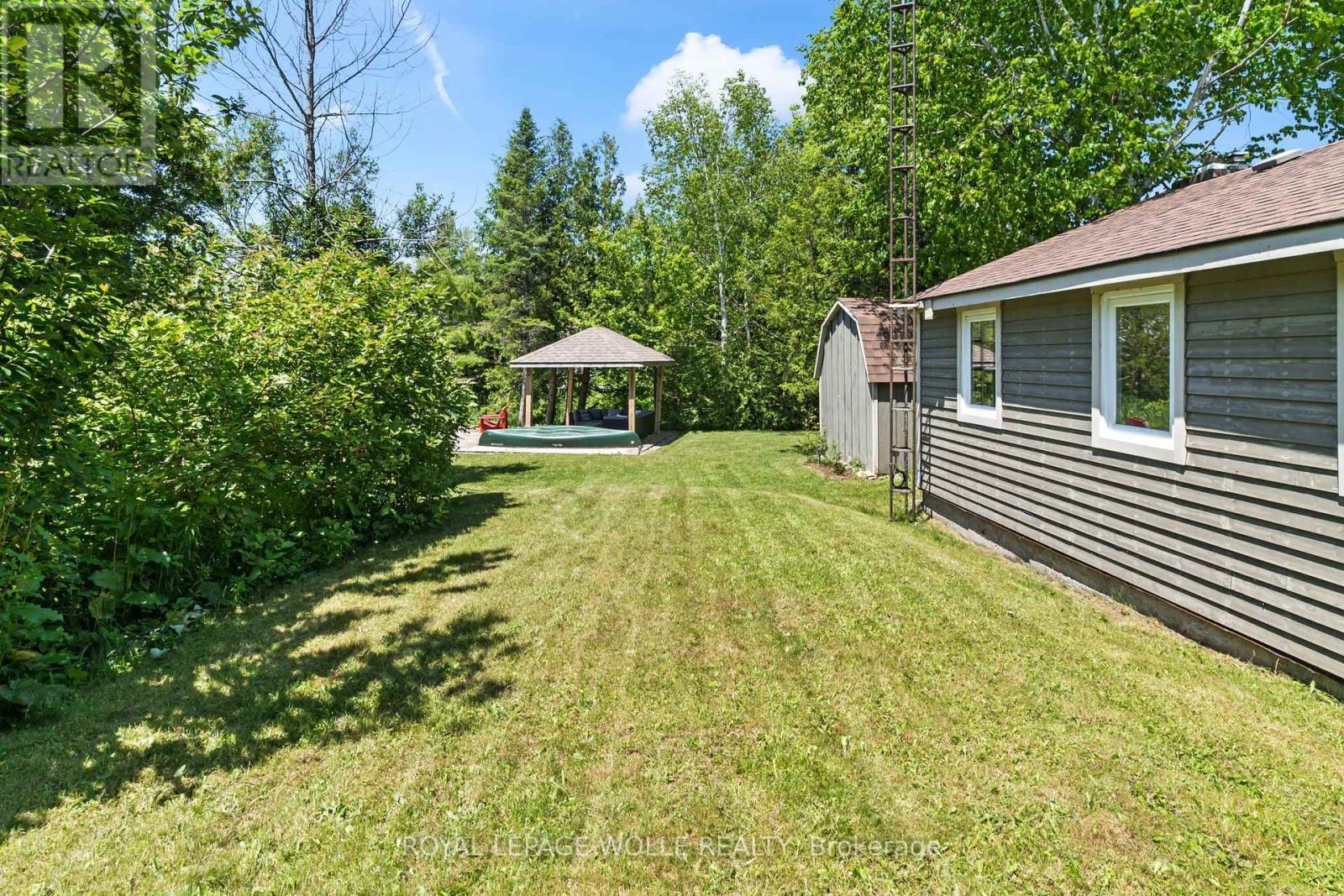












282 WIDGEON COVE ROAD

,
Northern Bruce Peninsula,




Ontario
N0H2T0

