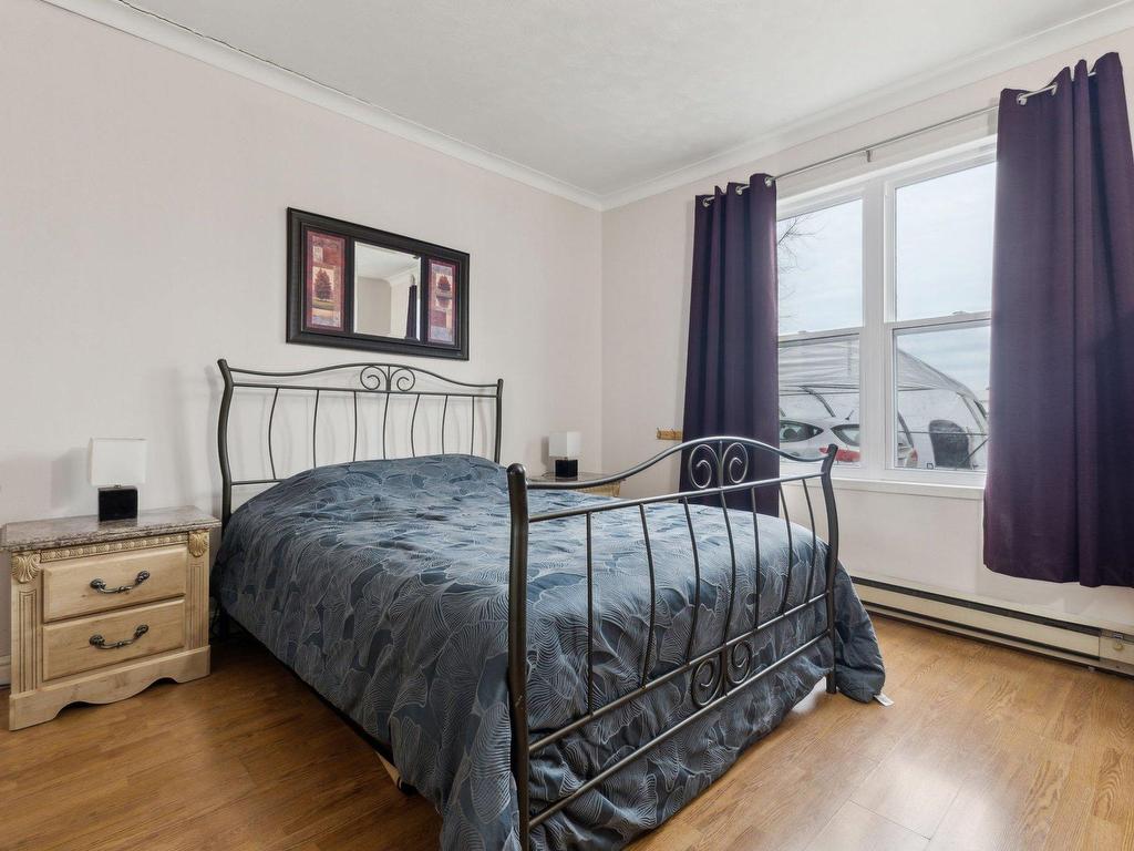 









317


Rue St-André

,
Gatineau (Gatineau),




QC
J8P4E6

