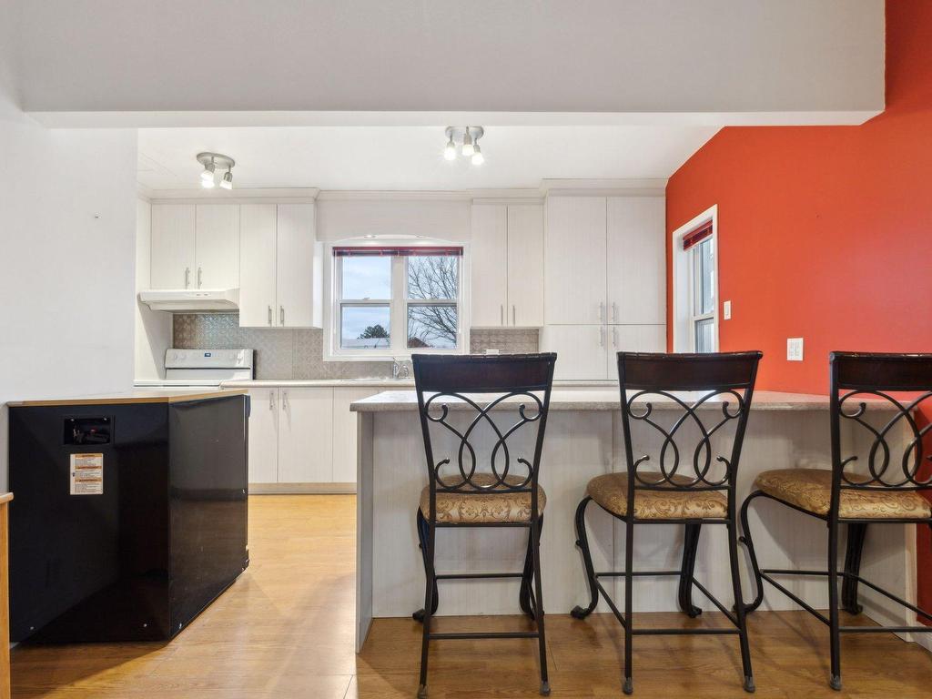 









317


Rue St-André

,
Gatineau (Gatineau),




QC
J8P4E6

