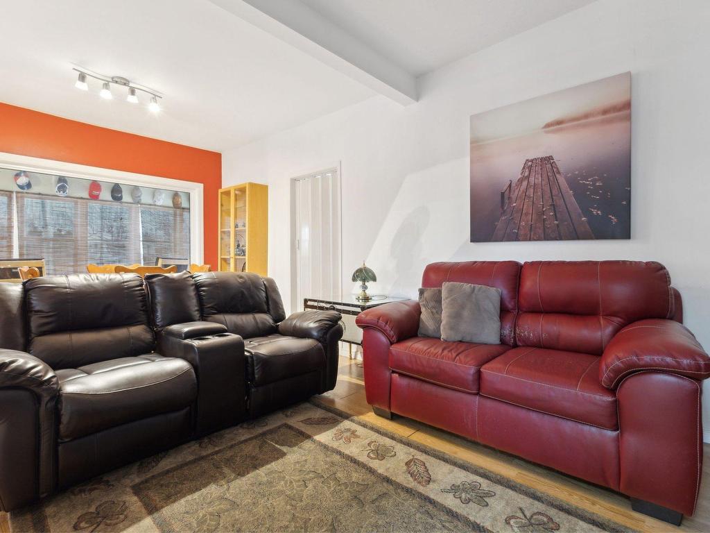 









317


Rue St-André

,
Gatineau (Gatineau),




QC
J8P4E6


