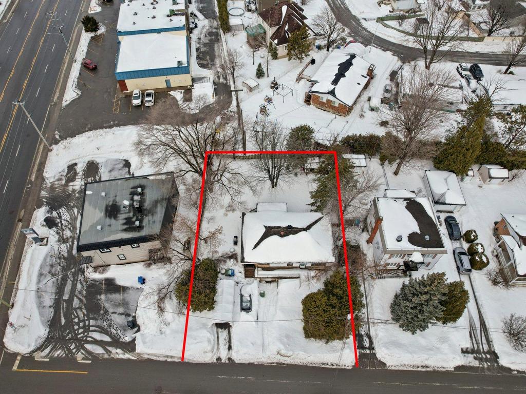 









3


Rue Yvon

,
Châteauguay,




QC
J6J3J7

