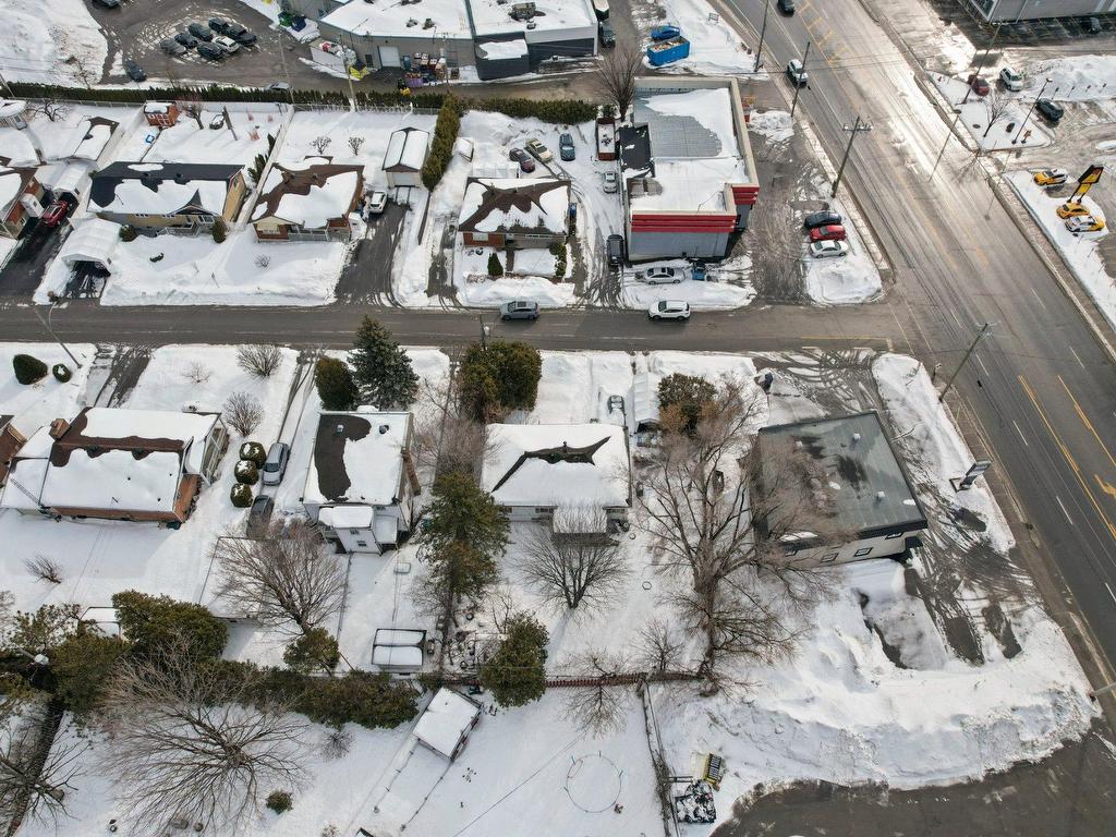









3


Rue Yvon

,
Châteauguay,




QC
J6J3J7


