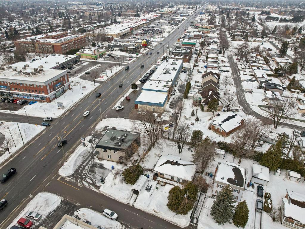 









3


Rue Yvon

,
Châteauguay,




QC
J6J3J7

