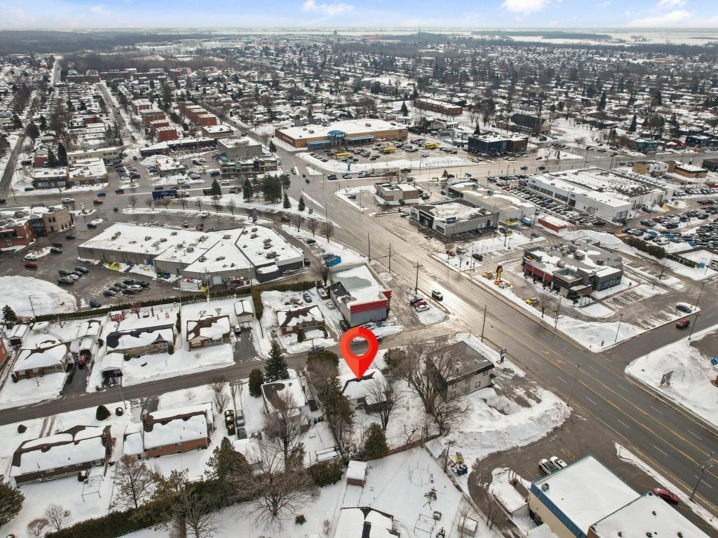 









3


Rue Yvon

,
Châteauguay,




QC
J6J3J7

