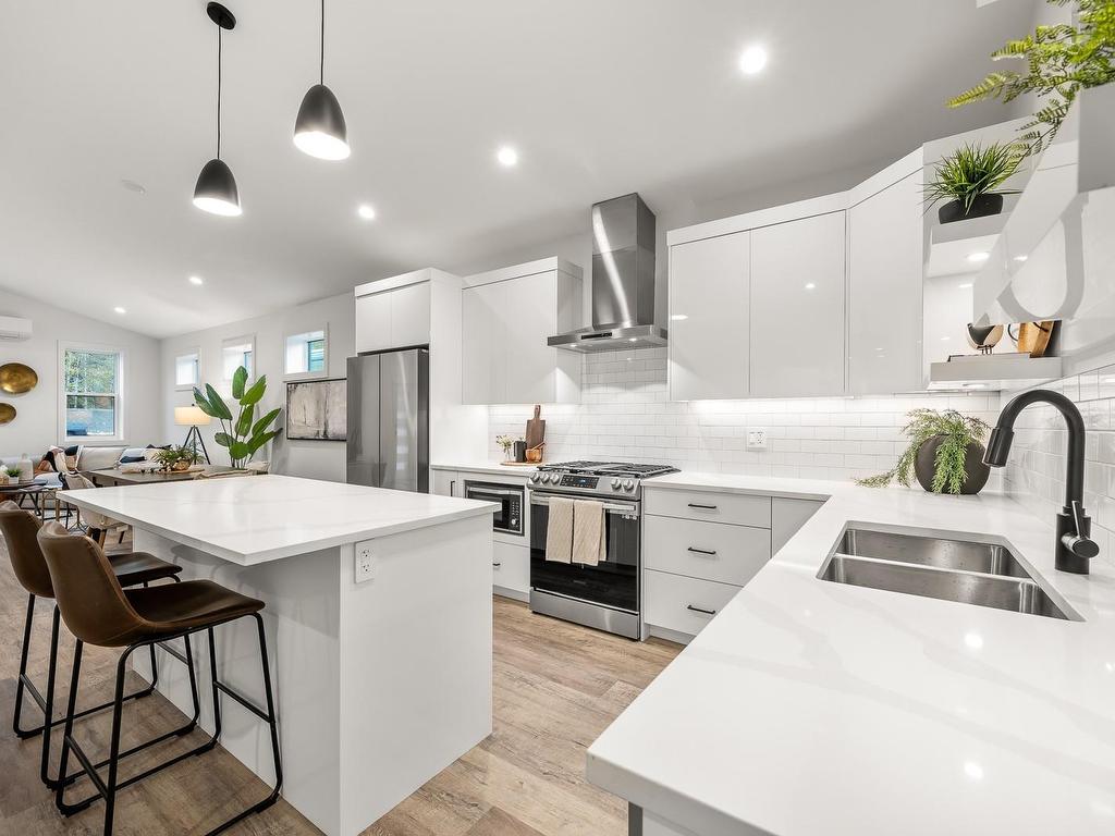 









3025


Royston

Rd, 41,
Cumberland,




BC
V0R 1S0

