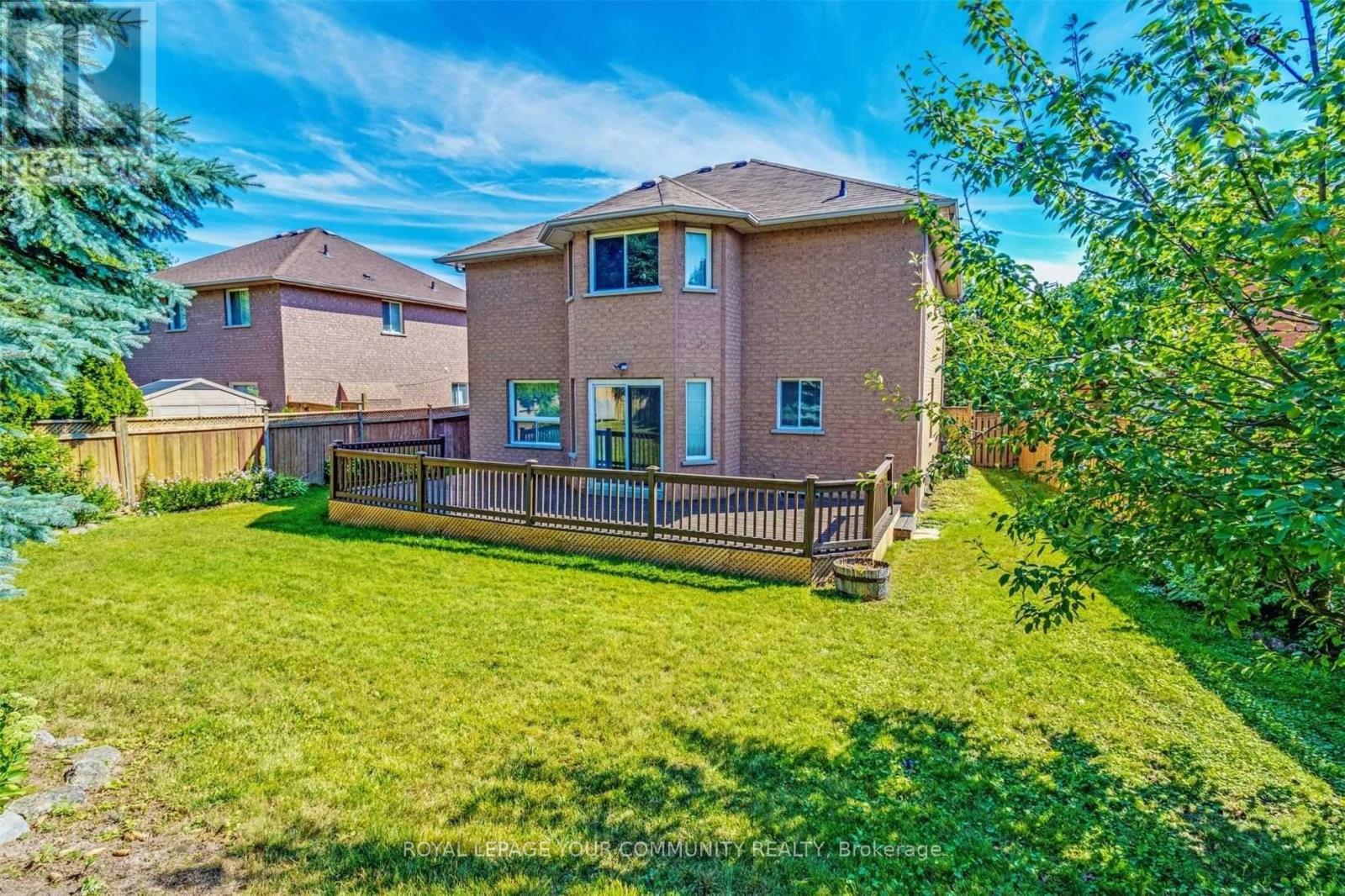 












175 RHODES CIRCLE

,
Newmarket,




Ontario
L3X1V3

