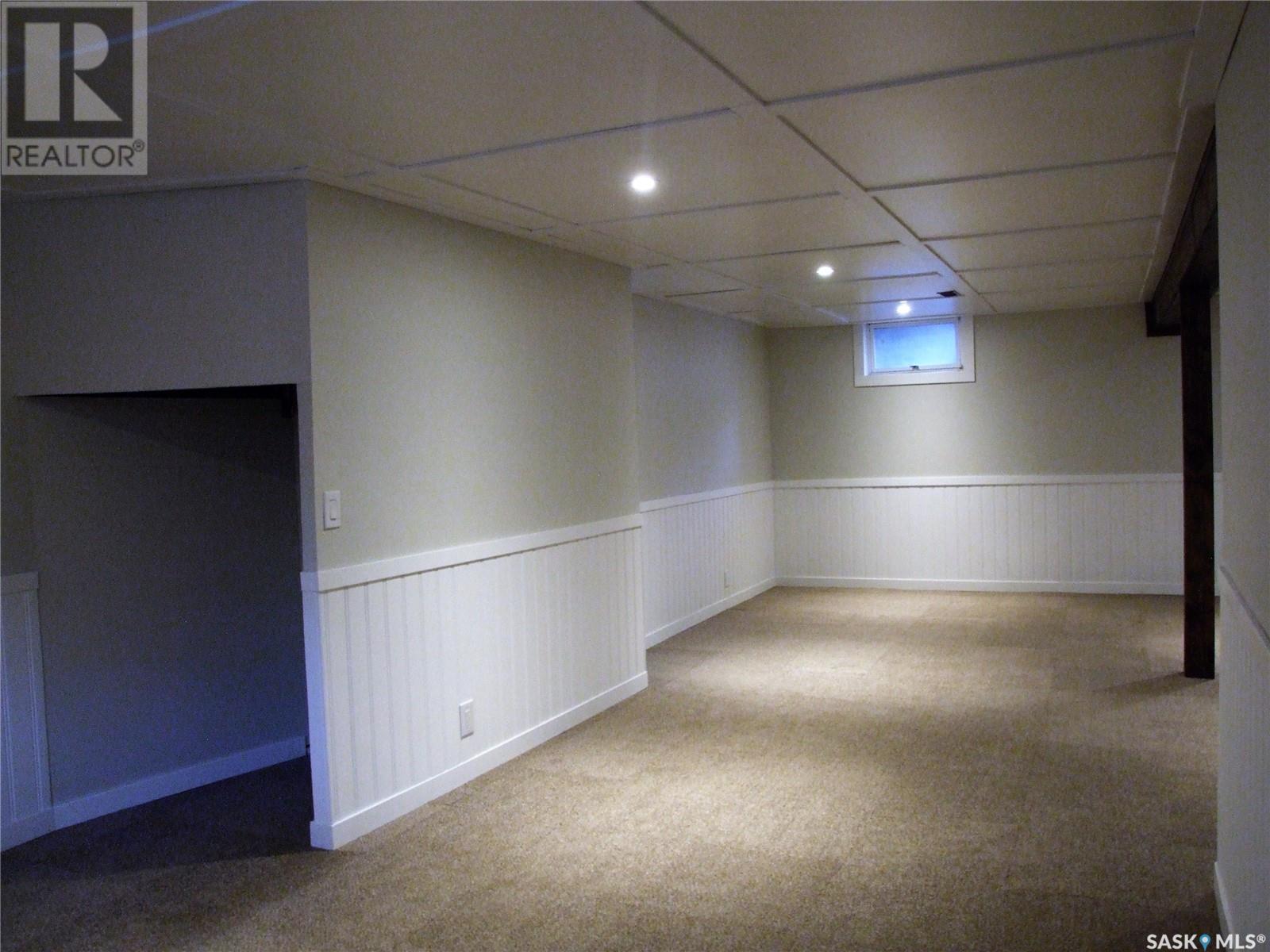 












315 3rd AVENUE E

,
Leader,




Saskatchewan
S0N1H0

