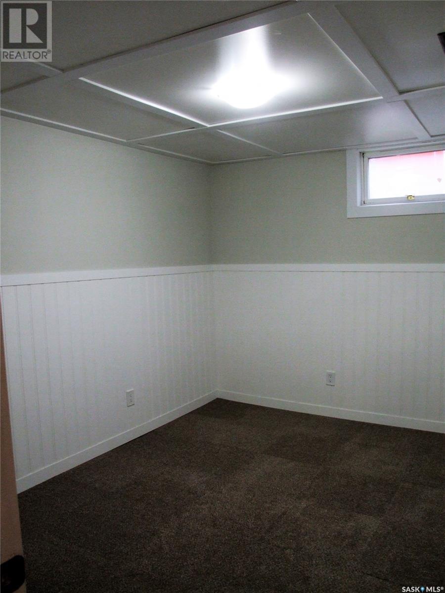 












315 3rd AVENUE E

,
Leader,




Saskatchewan
S0N1H0

