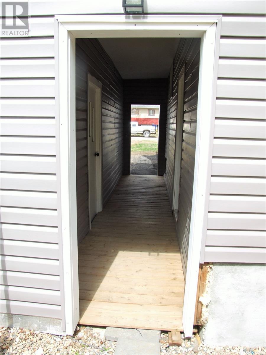 












315 3rd AVENUE E

,
Leader,




Saskatchewan
S0N1H0

