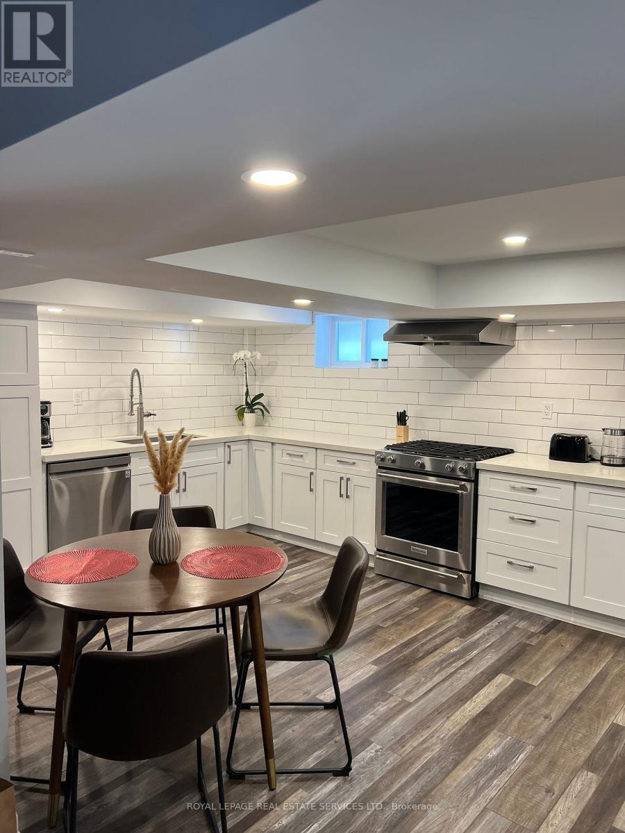 












LOWER - 56 CHARLESTON ROAD

,
Toronto,




Ontario
M9B4M9

