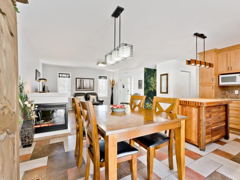 









205


Ch. Ladouceur

,
Cookshire-Eaton,




QC
J0B2A0

