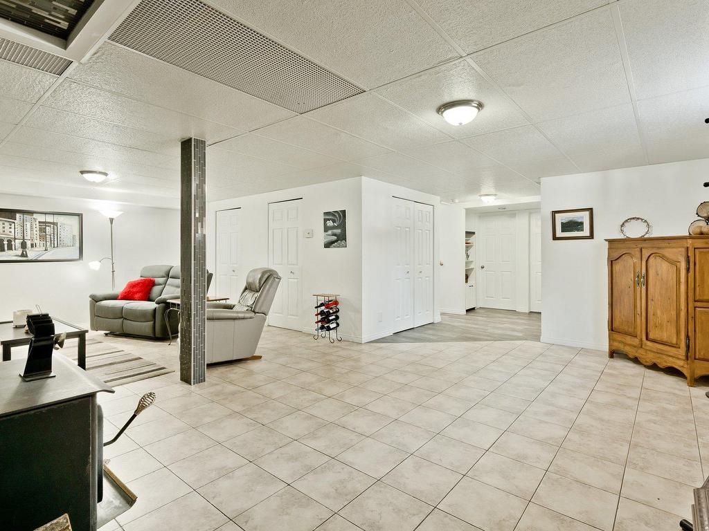 









205


Ch. Ladouceur

,
Cookshire-Eaton,




QC
J0B2A0

