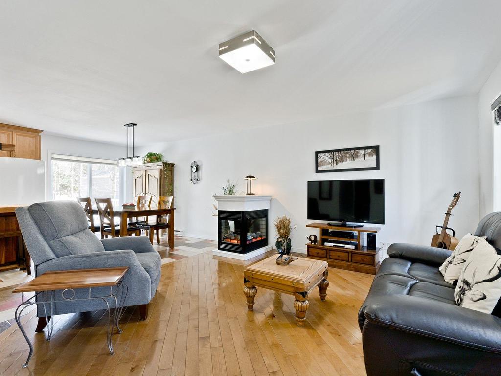 









205


Ch. Ladouceur

,
Cookshire-Eaton,




QC
J0B2A0

