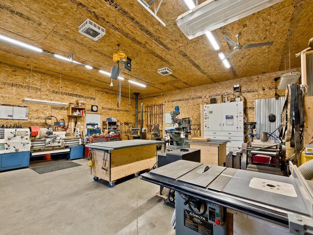 









205


Ch. Ladouceur

,
Cookshire-Eaton,




QC
J0B2A0

