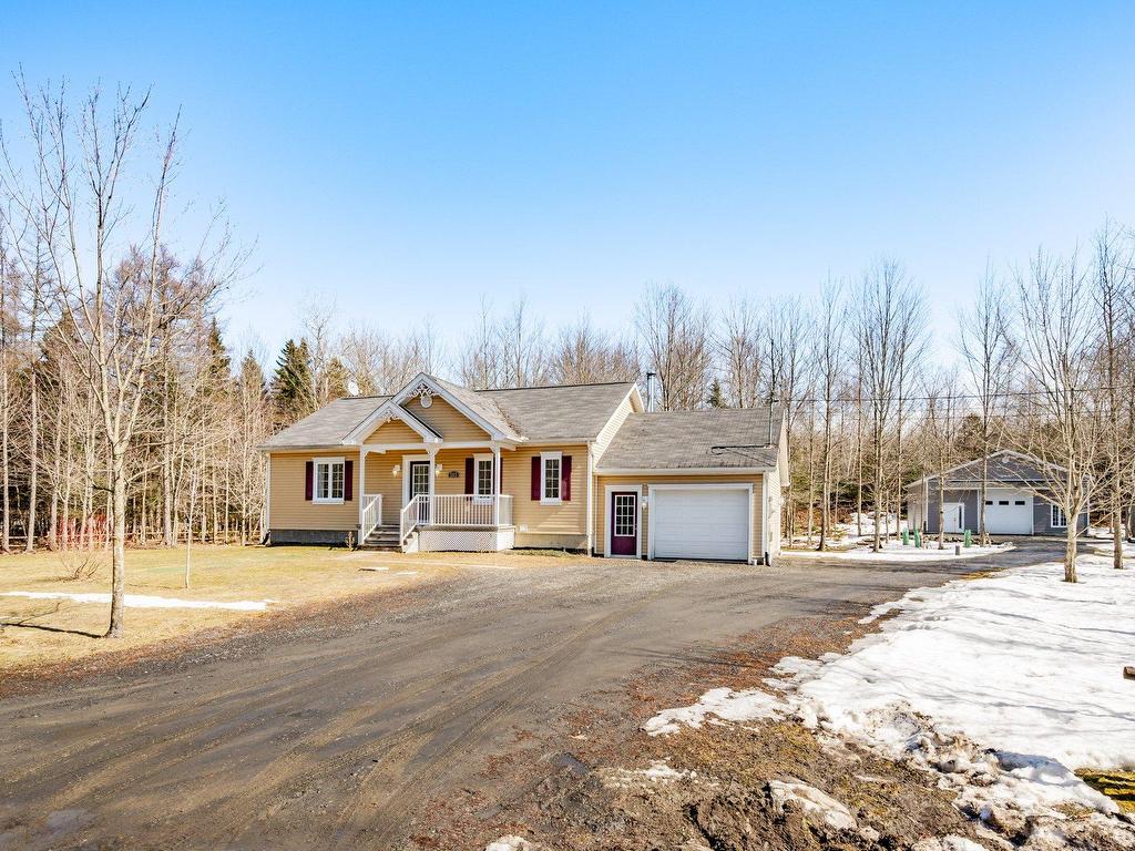 









205


Ch. Ladouceur

,
Cookshire-Eaton,




QC
J0B2A0

